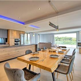 3 bedroom villa with pool & sea views, Makrades, sleeps 6